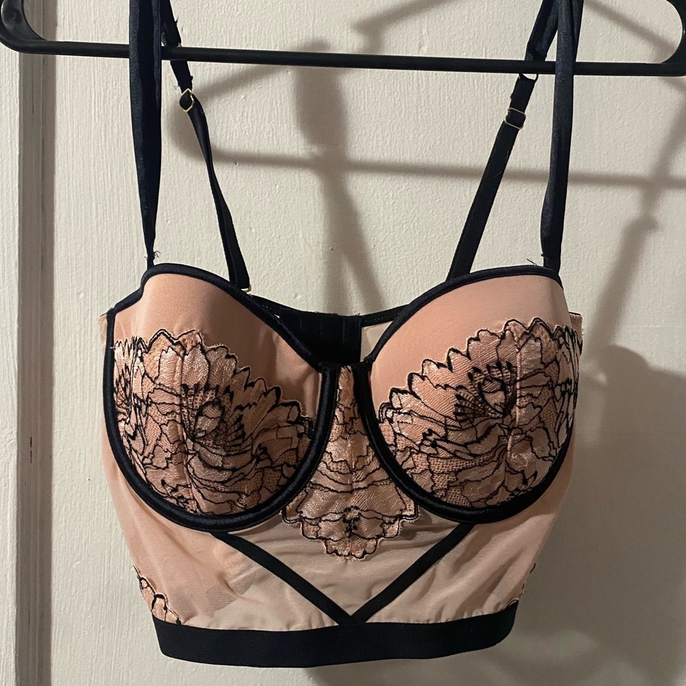 🎀🌸Auden Pink Corset Bra🌸🎀
